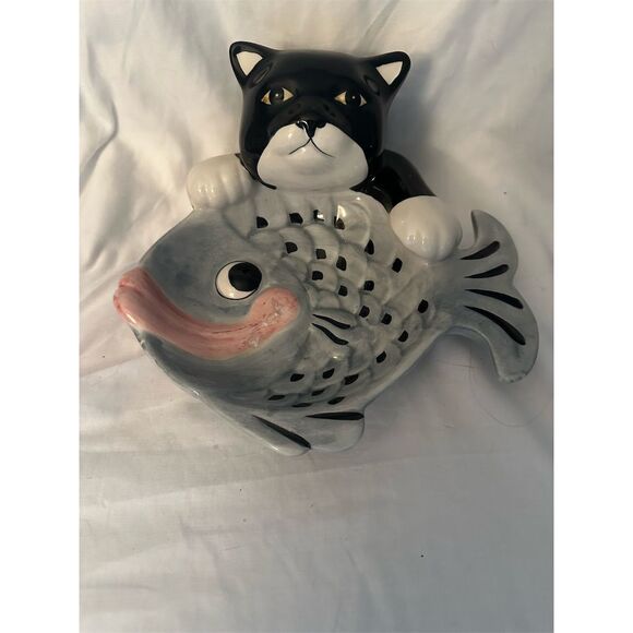 Clay Motif Other - Vintage Clay Motif Catfish Ceramic Covered Dish Hand Painted Whimsical